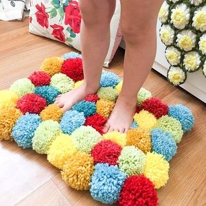 Customize Pom Pom Rugs